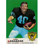pete banaszak 1969 topps 30 rc Football player in Raiders uniform ready for action on a vintage sports card.